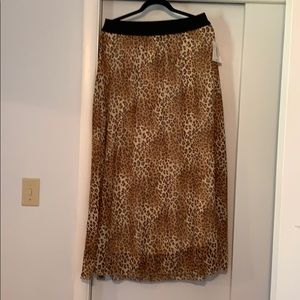 Lularoe leopard print Lucy